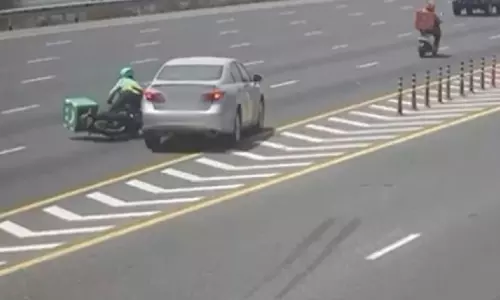 അശ്രദ്ധമായ ലൈൻ മാറ്റം; മുന്നറിയിപ്പുമായി ദുബൈ പൊലീസ്