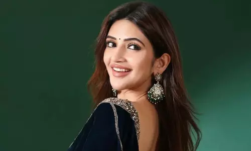 ആർത്തവം ഒഴികഴിവല്ലെന്ന ശ്രീലീലയുടെ പരാമർശത്തിൽ ആഞ്ഞടിച്ച് സോഷ്യൽമീഡിയ; വ്യാജ ഡോക്ടർ എന്ന് വിമർശനം!