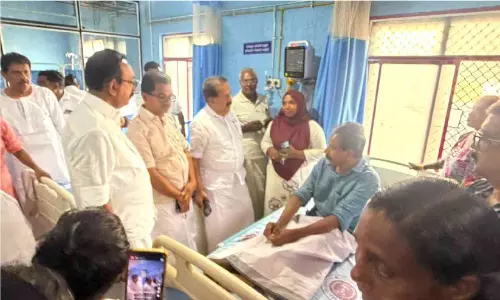 കായൽ ഡ്രഡ്ജിങ്ങിനെതിരെ പ്രതിഷേധം; സംഘർഷത്തിൽ രണ്ടുപേർക്ക് പരിക്ക്