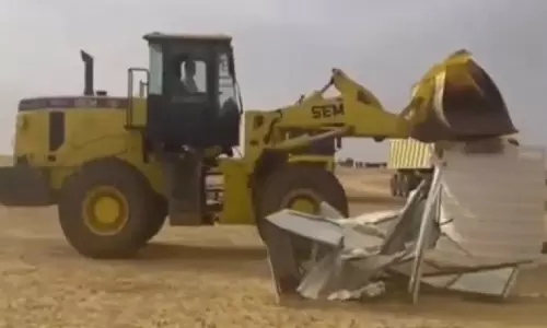 അഹ്മദി ഗവർണറേറ്റിൽ കുവൈത്ത് മുനിസിപ്പാലിറ്റി പരിശോധന; 25 അനധികൃത വസ്തുക്കൾ നീക്കം ചെയ്തു