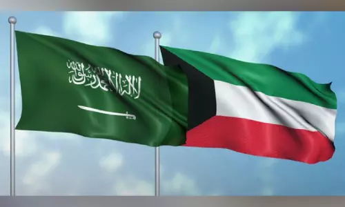 സൗദിയിലെ ഊർജ്ജ കേന്ദ്രങ്ങളിൽ ആക്രമണം: കുവൈത്ത് അപലപിച്ചു