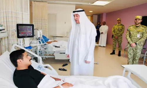 പരിക്കേറ്റവരെ കെ.എൻ.ജി മേധാവി സന്ദർശിച്ചു