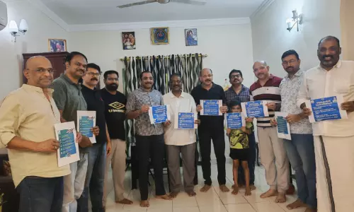 ഭവന സന്ദർശനം നടത്തി യു.ഡി.എഫ് എറണാകുളം ജില്ല പ്രവർത്തകർ