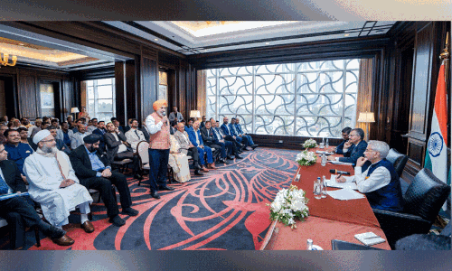 ഇന്ത്യൻ വിദേശകാര്യ മന്ത്രി അബൂദബിയിൽ ഇന്ത്യൻ വിദേശകാര്യ മന്ത്രി അബൂദബിയിൽ