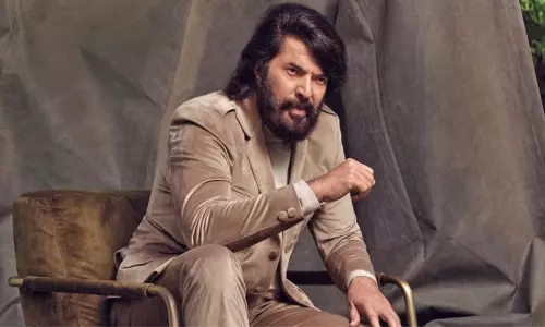 അഭിനയിക്കുമ്പോൾ മരിച്ചു വീഴണമെന്ന് ആഗ്രഹിക്കുന്ന ഒരുപാട് താരങ്ങൾ ഉണ്ട്, അവർക്ക് അഭിനയം ജീവവായുവാണ്; താൻ സിനിമയിൽ തുടരുന്നത് പണത്തിനുവേണ്ടി അല്ലെന്ന് മമ്മൂട്ടി