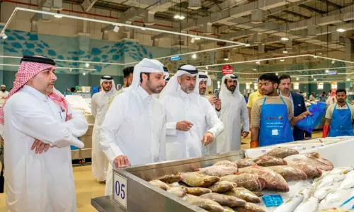 ഭക്ഷ്യവിപണിയിലെ സ്ഥിരത ഉറപ്പാക്കാൻ; മുനിസിപ്പാലിറ്റി മന്ത്രി സന്ദർശനം നടത്തി