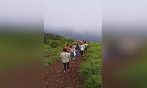 അവധിക്കാലമായി; റാണിപുരത്ത് തിരക്കേറുന്നു