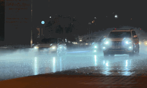 ബഹ്‌റൈനിൽ ഇന്നലെ പെയ്തത് ശക്തമായ ഇടിമിന്നലോടു കൂടിയ മഴ