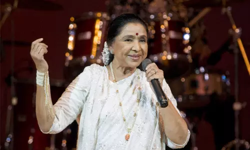 കൈപ്പേറിയ ജീവിതം മറികടന്ന ശബ്ദ മാധുരി; ആശാ ഭോസ്‌ലെ എന്ന ഇതിഹാസം