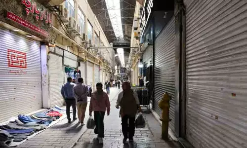 വെടിനിർത്തലിൽ നേരിയ ആശ്വാസം; ഇറാനിൽ വെല്ലുവിളിയായി സാമ്പത്തിക പ്രതിസന്ധി