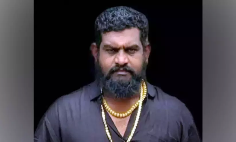 നടൻ ഹൊസ്കോട്ടെ ഹരീഷ് വാഹനാപകടത്തിൽ നിര്യാതനായി നടൻ ഹൊസ്കോട്ടെ ഹരീഷ് വാഹനാപകടത്തിൽ നിര്യാതനായി