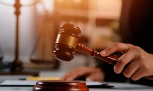 ഗർഭസ്ഥ ശിശുവിന്‍റെ മരണം: ലക്ഷം ദിർഹം നഷ്ടപരിഹാരം