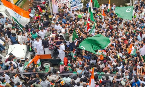 പൊന്നാനിയും തവനൂരും പിടിച്ചെടുക്കുമെന്ന് കോൺഗ്രസ്; പൊന്നാനിയിൽ 4000 വരെ ഭൂരിപക്ഷം, തവനൂരിൽ 2500 പൊന്നാനിയും തവനൂരും പിടിച്ചെടുക്കുമെന്ന് കോൺഗ്രസ്; പൊന്നാനിയിൽ 4000 വരെ ഭൂരിപക്ഷം, തവനൂരിൽ 2500