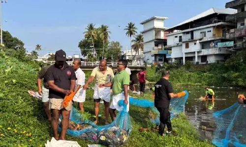 മീനച്ചിലാർ രണ്ടാംഘട്ട ശുചീകരണത്തിന് തുടക്കം മീനച്ചിലാർ രണ്ടാംഘട്ട ശുചീകരണത്തിന് തുടക്കം