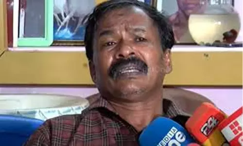 നിതിന്റെ മരണത്തിന് ശേഷമാണ് എല്ലാവരും പ്രതികരിച്ചത്, നേരത്തെ പ്രതികരിക്കണമായിരുന്നു, ഒരു വിദ്യാർഥിക്കും ഈ അവസ്ഥ വരരുത് -നിതിന്റെ പിതാവ് നിതിന്റെ മരണത്തിന് ശേഷമാണ് എല്ലാവരും പ്രതികരിച്ചത്, നേരത്തെ പ്രതികരിക്കണമായിരുന്നു, ഒരു വിദ്യാർഥിക്കും ഈ അവസ്ഥ വരരുത് -നിതിന്റെ പിതാവ്