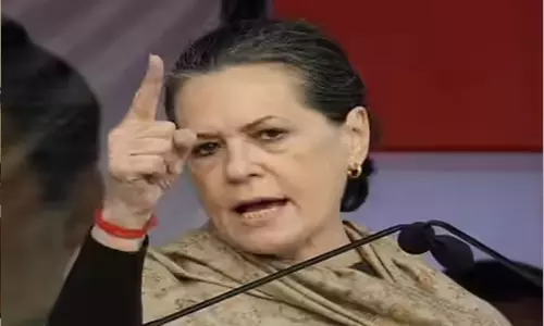 ‘മ​ണ്ഡ​ല പു​ന​ർ​നി​ർ​ണ​യ നീ​ക്കം അ​പ​ക​ട​ക​രം, ഭ​ര​ണ​ഘ​ട​നാ വി​രു​ദ്ധം’- മോ​​ദി​​യു​​ടെ അ​​ജ​​ണ്ട​​ക്കെ​​തി​​രെ ആ​​ഞ്ഞ​​ടി​​ച്ച് സോ​​ണി​​യ