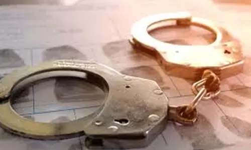 എറണാകുളം സ്വദേശിയുടെ വാഹനത്തിന്റെ നമ്പർ ഉപയോഗിച്ച് തട്ടിപ്പ്: പമ്പുകളിൽനിന്നും ഇന്ധനം നിറച്ച ശേഷം പണം നൽകാതെ മുങ്ങുന്നതായി പരാതി