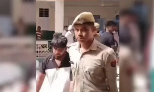 രാജസ്ഥാനിൽ പള്ളിക്ക് പെട്രോൾ ബോംബെറിഞ്ഞ സംഭവത്തിൽ രണ്ടുപേർ അറസ്റ്റിൽ -പ്രതികളിലൊരാളാൾ പ്രദേശത്തെ ചരിത്രരേഖ വിദഗ്ധൻ