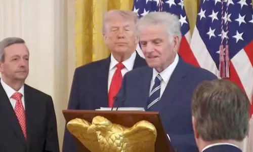 ബി​ല്ലി ഗ്ര​ഹാ​മി​ന്‍റെ മ​ക​നൊ​രു ക​ത്ത്