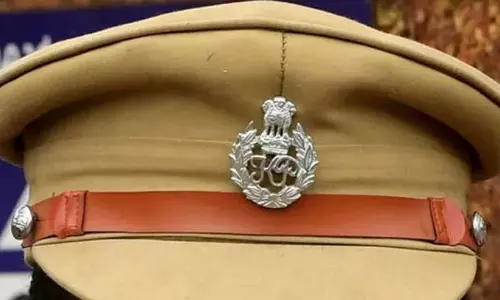 പ്രധാനമന്ത്രിയുടെ  പരിപാടിക്കിടെ സി.ഐയെ   കൈയേറ്റം ചെയ്ത  എസ്​.ഐക്ക്​ സസ്​പെൻഷൻ