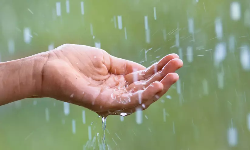 ഇന്ന് നേരിയ മഴക്ക് സാധ്യത ഇന്ന് നേരിയ മഴക്ക് സാധ്യത