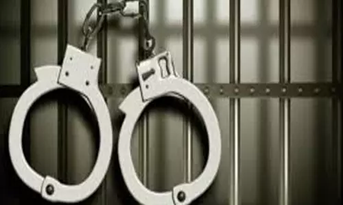 ഇടുക്കിയിൽ യുവാവിന് കുത്തേറ്റു; യുവതിയടക്കം നാലുപേർ പിടിയിൽ