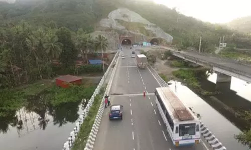 മണ്ണുത്തി-വടക്കഞ്ചേരി ദേശീയപാതയിൽ ടോൾ പിരിവ് തകൃതി, അടിയന്തര സേവനങ്ങളില്ല