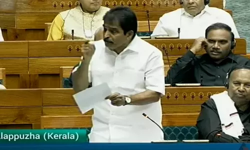 ‘ഈ ബില്ലിന്റെ ഏറ്റവും വലിയ അപകടം കേവല ഭൂരിപക്ഷമുണ്ടായാൽ മണ്ഡലാതിർത്തി പുനർനിർണ്ണയിക്കാം എന്നത്, സർക്കാർ ജനാധിപത്യത്തെ കശാപ്പ് ചെയ്യുന്നു’ -കെ.സി. വേണുഗോപാൽ