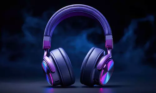 വെക്കേഷന് ഇനി ചിൽമൂഡ്; പാട്ട് കേട്ട് ആനന്ദിക്കാം,70% വരെ ഓഫറിൽ ഹെഡ്ഫോണുകൾ