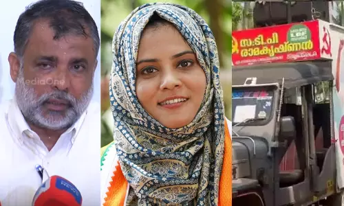 ‘ഖൗമിലെ കുട്ടി’യെ വെറുതെ വിടില്ലെന്ന് മുസ്‍ലിംലീഗ്: ‘തഹ്‍ലിയ പറയാത്തത് പറഞ്ഞതായി മൂന്ന് കക്ഷികൾ പ്രചരിപ്പിച്ചു, ഓഡിയോ റെക്കോഡ് ചെയ്തത് നിസരി സ്റ്റുഡിയോയിൽ; കേസുമായി മുന്നോട്ട്’