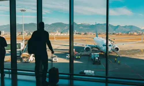 ഗൾഫ് പ്രതിസന്ധി: വെല്ലുവിളികൾക്കിടയിലും കേരളത്തിന് പുതിയ വഴികൾ തുറന്നേക്കാം എന്ന് വിദഗ്ധർ