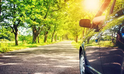 ചുട്ടുപൊള്ളുന്ന വേനൽ: വാഹനം സുരക്ഷിതമായിരിക്കാൻ അഞ്ച് മുൻകരുതലുകൾ