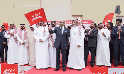 സൗദിയിൽ ലുലു ‘മിനിട്സ് 2.0’ അതിവേഗ ഷോപ്പിങ്​ സേവനത്തിന് തുടക്കം; ഉദ്ഘാടനം എം.എ. യൂസഫലി നിർവഹിച്ചു