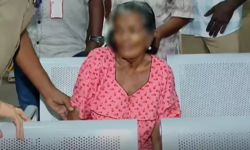 ആശുപത്രിയിലേക്കെന്ന് പറഞ്ഞ് വയോധികയെ ബസ്സ്റ്റാൻഡിൽ ഉപേക്ഷിച്ചു