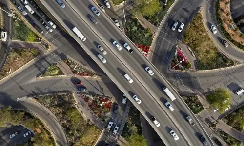 തീ​ർ​ഥാ​ട​ക​രെ സ്വീ​ക​രി​ക്കാ​ൻ പു​ണ്യ​സ്ഥ​ല​ങ്ങ​ൾ സ​ജ്ജം; റോഡ് നവീകരണ പ്രവർത്തനങ്ങൾ പൂർത്തിയായതായി സൗദി റോഡ് അതോറിറ്റി