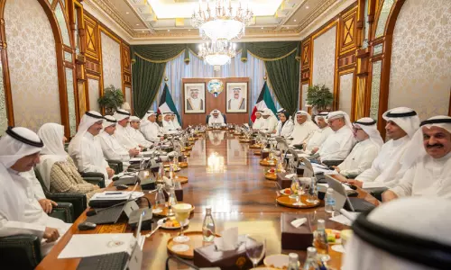 ആക്രമണങ്ങൾ തുടരുന്നത് സമാധാന ശ്രമങ്ങളെ ദുർബലപ്പെടുത്തും; കുവൈത്തിൽനിന്ന് മറ്റു രാജ്യങ്ങളെ ആക്രമിക്കാൻ അനുവദിക്കില്ലെന്ന് മന്ത്രിസഭ