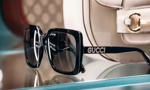 Google smart AI glasses with Gucci