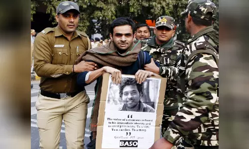 ചിന്തിക്കുന്ന യുവതയെ ഈ ഭരണകൂടം ഭയക്കുന്നു