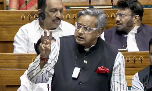 മണ്ഡല പുനർനിർണയം രാഷ്‍ട്രീയ നോട്ടുനിരോധനം ആകുമെന്ന് ശശി തരൂർ