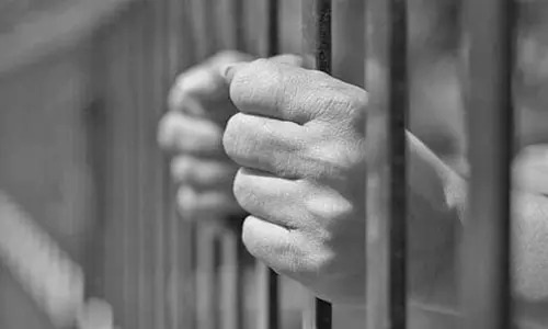 യോ​ഗി​ഷ് ഗൗ​ഡ​ർ വ​ധ​ക്കേ​സ് ;കോ​ൺ​ഗ്ര​സ് എം.​എ​ൽ.​എ വി​ന​യ് കു​ൽ​ക്ക​ർ​ണി ഉ​ൾ​പ്പെ​ടെ 16 പേ​ർ​ക്ക് ജീ​വ​പ​ര്യ​ന്തം