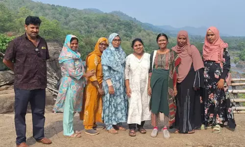 കരഞ്ഞുകലങ്ങി ആലുങ്ങൽ വീട്