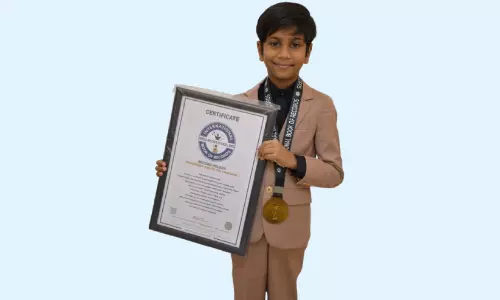 പ​തി​നൊ​ന്ന് വ​യ​സ്സി​ല്‍ അ​ഞ്ച് റെ​ക്കോ​ർഡു​ക​ള്‍;   മു​ഹ​മ്മ​ദ് അ​മീ​ന് ഇതെല്ലാം സി​ംപി​ൾ...