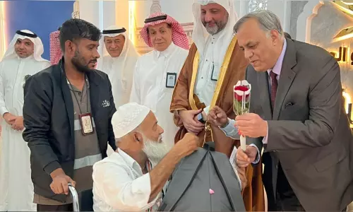 ഇന്ത്യൻ തീർത്ഥാടകർക്ക് മദീനയിൽ ഉജ്ജ്വല സ്വീകരണം; ആദ്യ സംഘത്തിലെത്തിയത്​ 402 തീർത്ഥാടകർ