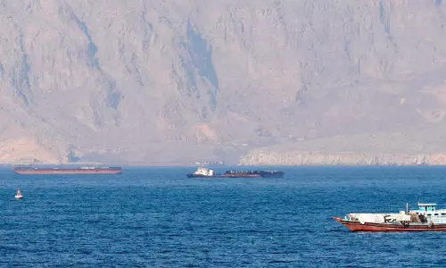 ‘ഞങ്ങൾക്ക് കഴിയുന്നില്ലെങ്കിൽ മറ്റുള്ളവരെ കടത്തിവിടുന്നത് അസാധ്യം’; യു.എസ് ഉപരോധം നീക്കാതെ ഒരു വിട്ടുവീഴ്ചക്കും തയാറല്ലെന്ന് ഇറാൻ