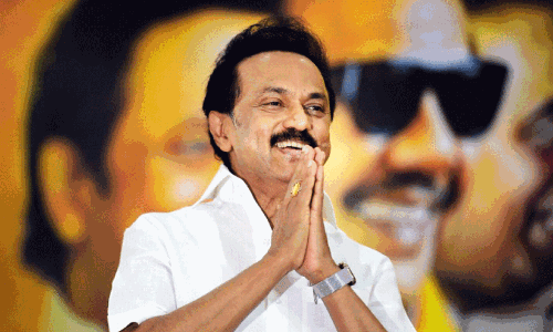 സ്റ്റാ​ലി​ൻ  എ​ന്ന ജാ​ല​വി​ദ്യ​ക്കാ​ര​ൻ