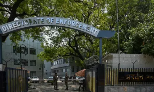 ബംഗാൾ വിടാതെ ഇ.ഡി; കൊൽക്കത്ത ഡി.സി.പിയുടെ വീട്ടിലും റെയ്ഡ്