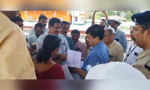 നീലേശ്വരം റെയിൽവേ സ്റ്റേഷനെ അമൃത് ഭാരത് പദ്ധതിയിലുൾപ്പെടുത്തണം -നഗരസഭ