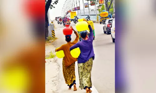 വേ​ന​ൽ ക​ടു​ക്കു​ന്നു; നാ​ടി​ന്​ ദാ​ഹി​ക്കു​ന്നു