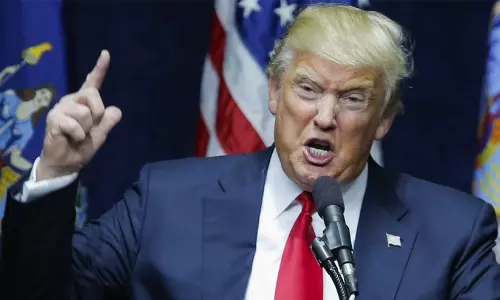 ‘കടക്ക് പുറത്ത്’; ഇന്ത്യൻ ടാങ്കറുകൾക്ക് നേരെയുണ്ടായ വെടിവെപ്പിനെ കുറിച്ച് ചോദ്യം, മാധ്യമപ്രവർത്തകരോട് തട്ടിക്കയറി ട്രംപ്