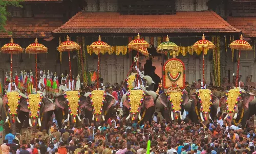 എന്തൂട്ട് പറയാൻ, തൃശൂർ പൂരം 26ന്: പകൽപൂരവും ഉപചാരം ചൊല്ലലും 27ന്, ഒരുക്കം തുടങ്ങി